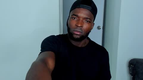 Snapshot of dylantaylor_1 chatting on 20, 9, 2025 Dylan Taylor online show from 20, 9, 2025