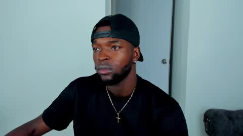 Snapshot of dylantaylor_1 chatting on 28, 9, 2025 Dylan Taylor online show from 28, 9, 2025