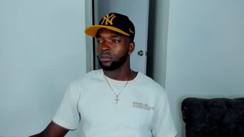 Snapshot of dylantaylor_1 chatting on 1, 10, 2025 Dylan Taylor online show from 1, 10, 2025