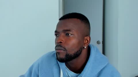 Snapshot of dylantaylor_1 chatting on 2, 11, 2025 Dylan Taylor online show from 2, 11, 2025