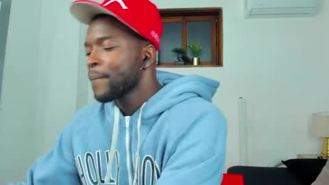 Snapshot of dylantaylor_1 chatting on 24, 6, 2026 Dylan Taylor online show from 24, 6, 2026