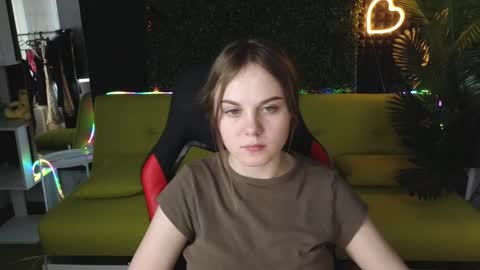 Snapshot of dyna_bae chatting on 4, 3, 2025 Dyna online show from 4, 3, 2025