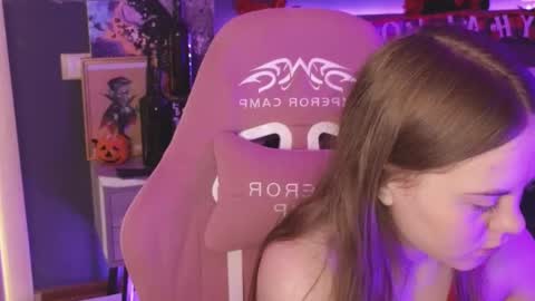 Snapshot of dyna_bae chatting on 23, 10, 2025 Dyna online show from 23, 10, 2025