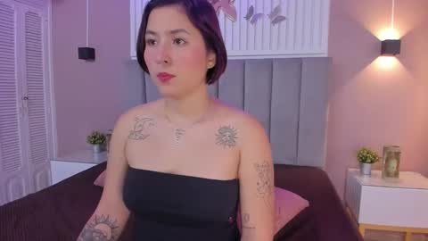 Snapshot of dyvis_22 chatting on 23, 12, 2024 Juana online show from 23, 12, 2024
