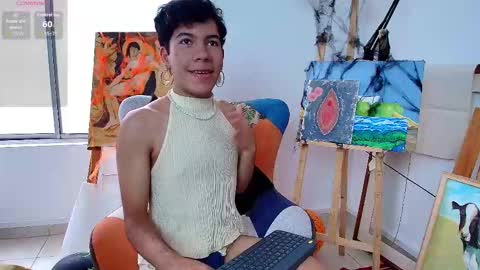 Snapshot of e_r_o_s_ chatting on 5, 11, 2025 John online show from 5, 11, 2025