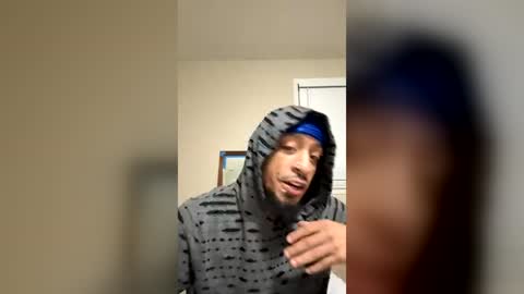 E and K  online show from 1, 7, 2026