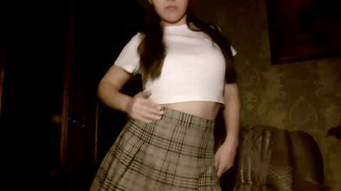 Yuni online show from 11, 4, 2026