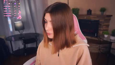 Snapshot of earthadobb chatting on 6, 10, 2025 Emma online show from 6, 10, 2025