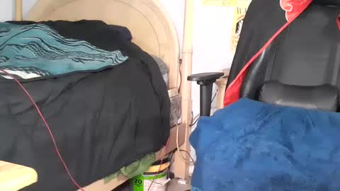 Snapshot of easybreezy20 chatting on 15, 12, 2024 TWITTER INSTAGRAM easybreezy20 ONLINE 1230 AM TO 7AM online show from 15, 12, 2024