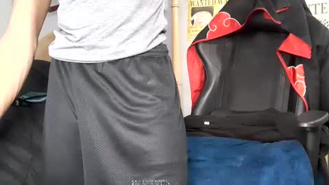 Snapshot of easybreezy20 chatting on 31, 12, 2024 TWITTER INSTAGRAM easybreezy20 ONLINE 1230 AM TO 7AM online show from 31, 12, 2024