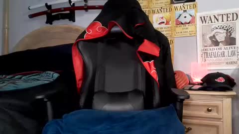 Snapshot of easybreezy20 chatting on 15, 1, 2025 TWITTER INSTAGRAM easybreezy20 ONLINE 1230 AM TO 7AM online show from 15, 1, 2025