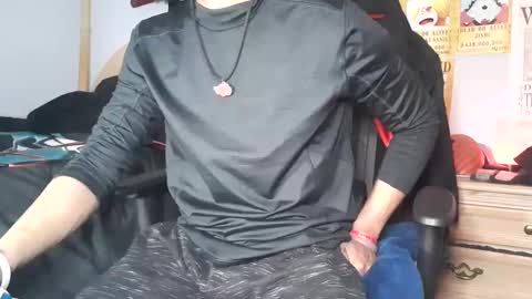 Snapshot of easybreezy20 chatting on 27, 1, 2025 TWITTER INSTAGRAM easybreezy20 ONLINE 1230 AM TO 7AM online show from 27, 1, 2025