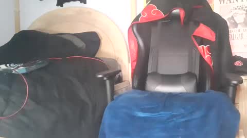 Snapshot of easybreezy20 chatting on 29, 1, 2025 TWITTER INSTAGRAM easybreezy20 ONLINE 1230 AM TO 7AM online show from 29, 1, 2025