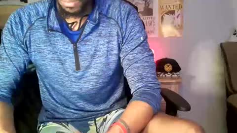 Snapshot of easybreezy20 chatting on 12, 10, 2025 TWITTER INSTAGRAM easybreezy20 ONLINE 1230 AM TO 7AM online show from 12, 10, 2025