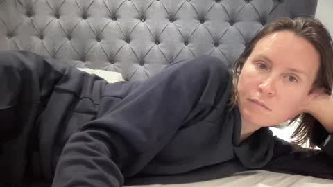 Snapshot of eatmypie69 chatting on 4, 10, 2025 Nadia Ferreira online show from 4, 10, 2025