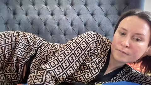 Snapshot of eatmypie69 chatting on 11, 11, 2025 Nadia Ferreira online show from 11, 11, 2025