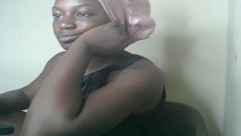 Snapshot of eatuupx chatting on 15, 1, 2025 eatuupx online show from 15, 1, 2025