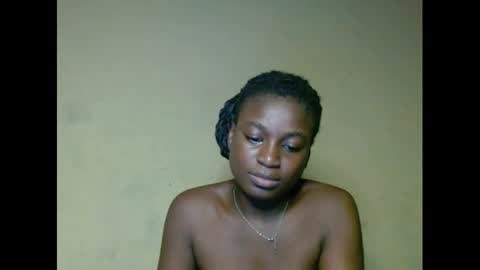 Snapshot of eatuupx chatting on 12, 3, 2025 eatuupx online show from 12, 3, 2025