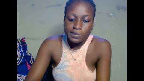 Snapshot of eatuupx chatting on 4, 12, 2025 eatuupx online show from 4, 12, 2025