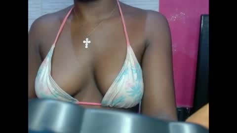 Snapshot of eatuupx chatting on 3, 5, 2026 eatuupx online show from 3, 5, 2026