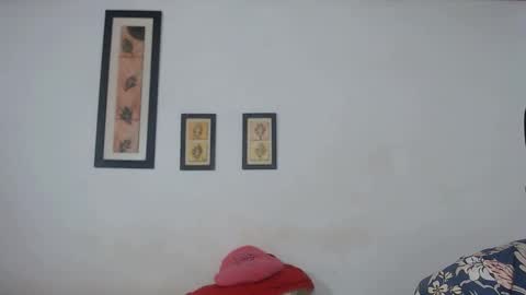 Laraand Drake online show from 19, 1, 2025