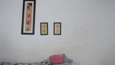 Laraand Drake online show from 15, 2, 2025