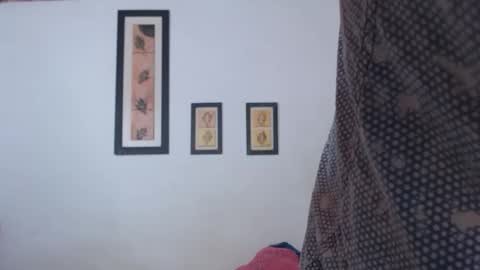 Laraand Drake online show from 1, 10, 2025