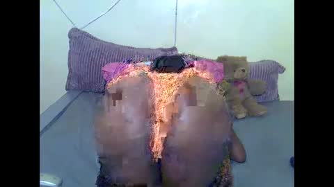 Snapshot of eboniana chatting on 12, 3, 2025 eboniana online show from 12, 3, 2025