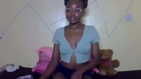 Snapshot of eboniana chatting on 10, 9, 2025 eboniana online show from 10, 9, 2025