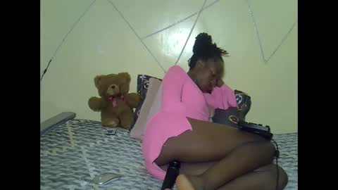 Snapshot of eboniana chatting on 27, 9, 2025 eboniana online show from 27, 9, 2025