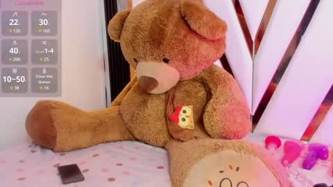 Snapshot of ebony_beautifull chatting on 20, 12, 2024 Luci online show from 20, 12, 2024