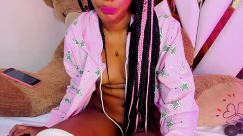 Snapshot of ebony_beautifull chatting on 17, 1, 2025 Luci online show from 17, 1, 2025