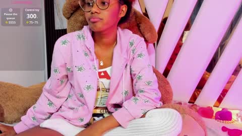 Snapshot of ebony_beautifull chatting on 25, 1, 2025 Luci online show from 25, 1, 2025