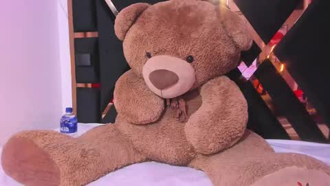 Snapshot of ebony_beautifull chatting on 7, 3, 2025 Luci online show from 7, 3, 2025