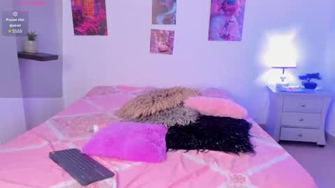 Snapshot of ebony_cute9 chatting on 3, 12, 2025 ebony_cute9 online show from 3, 12, 2025