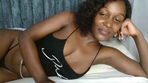 Snapshot of ebony_ghoddes chatting on 21, 2, 2025 ebony online show from 21, 2, 2025