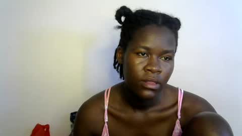 Snapshot of ebony_lynne chatting on 12, 6, 2026 ebony_lynne online show from 12, 6, 2026