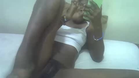 Snapshot of ebony_pearl59 chatting on 9, 6, 2026 ebony_pearl59 online show from 9, 6, 2026