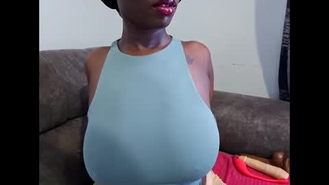 Snapshot of ebonycandymelani chatting on 7, 11, 2025 Ebony Melanie online show from 7, 11, 2025