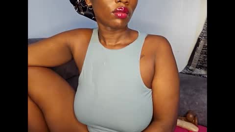 Snapshot of ebonycandymelani chatting on 12, 11, 2025 Ebony Melanie online show from 12, 11, 2025