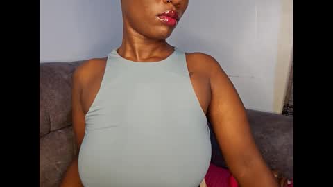 Snapshot of ebonycandymelani chatting on 17, 11, 2025 Ebony Melanie online show from 17, 11, 2025
