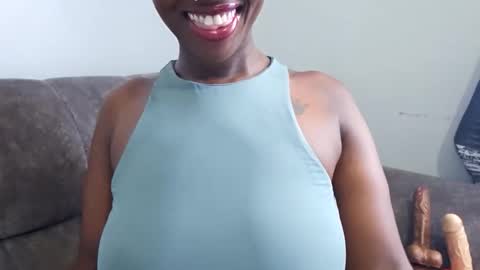 Ebony Melanie online show from 14, 12, 2025