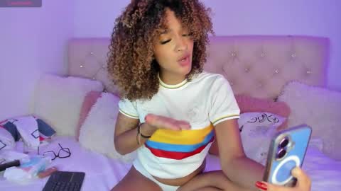 Snapshot of ebonygoddes03 chatting on 25, 10, 2025 Queen Ebony online show from 25, 10, 2025