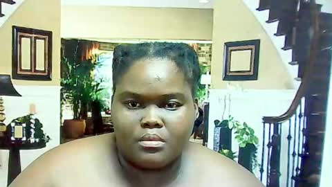 Snapshot of ebonyhotbuns4u2luv chatting on 10, 2, 2025 ebonyhotbuns4u2luv online show from 10, 2, 2025