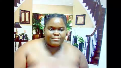 Snapshot of ebonyhotbuns4u2luv chatting on 12, 2, 2025 ebonyhotbuns4u2luv online show from 12, 2, 2025