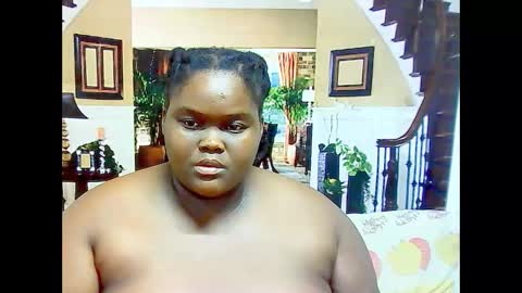 Snapshot of ebonyhotbuns4u2luv chatting on 13, 2, 2025 ebonyhotbuns4u2luv online show from 13, 2, 2025