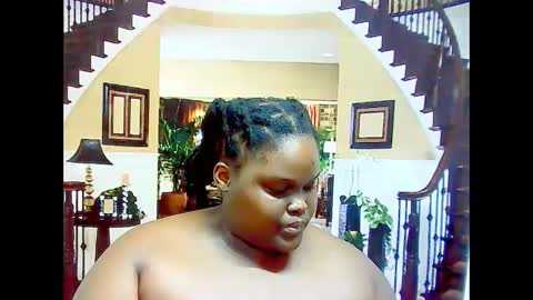 Snapshot of ebonyhotbuns4u2luv chatting on 18, 2, 2025 ebonyhotbuns4u2luv online show from 18, 2, 2025