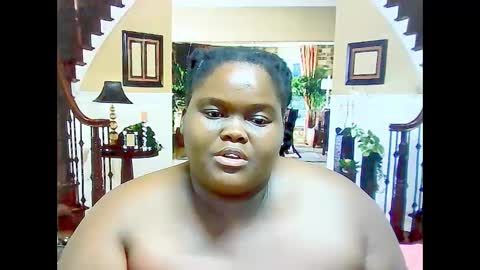 Snapshot of ebonyhotbuns4u2luv chatting on 19, 2, 2025 ebonyhotbuns4u2luv online show from 19, 2, 2025