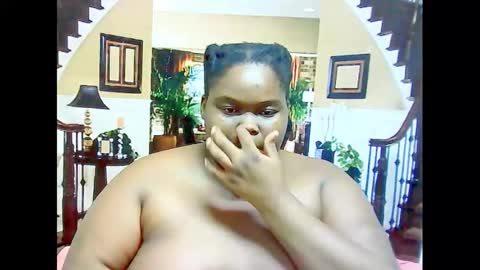 Snapshot of ebonyhotbuns4u2luv chatting on 20, 2, 2025 ebonyhotbuns4u2luv online show from 20, 2, 2025