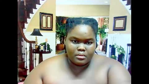 Snapshot of ebonyhotbuns4u2luv chatting on 22, 2, 2025 ebonyhotbuns4u2luv online show from 22, 2, 2025